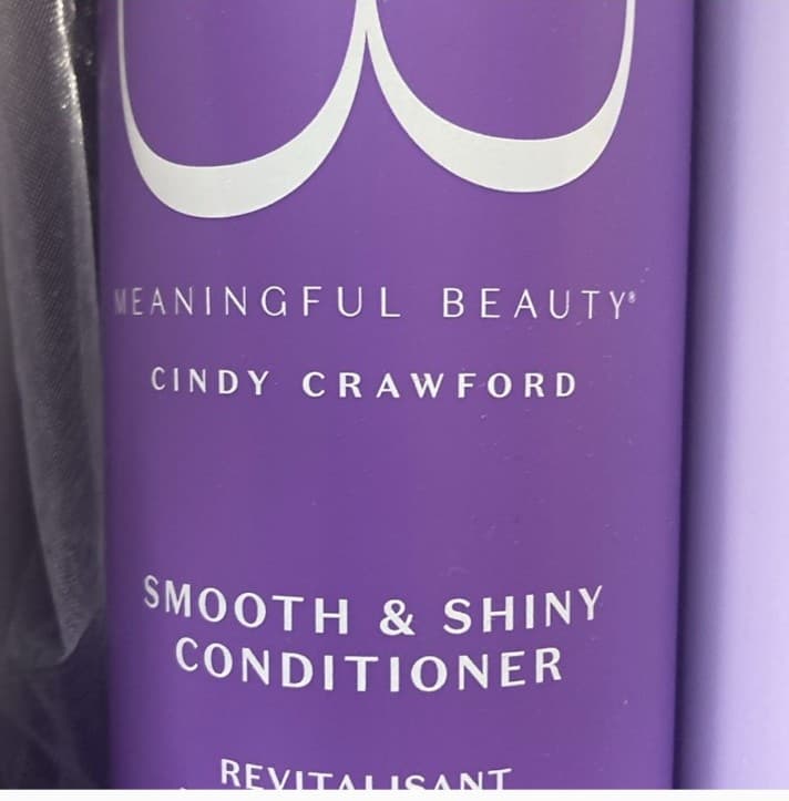 Cindy Crawford’s Meaningful Beauty Haircare 2 pc set. NEW. - Thumbnail 2