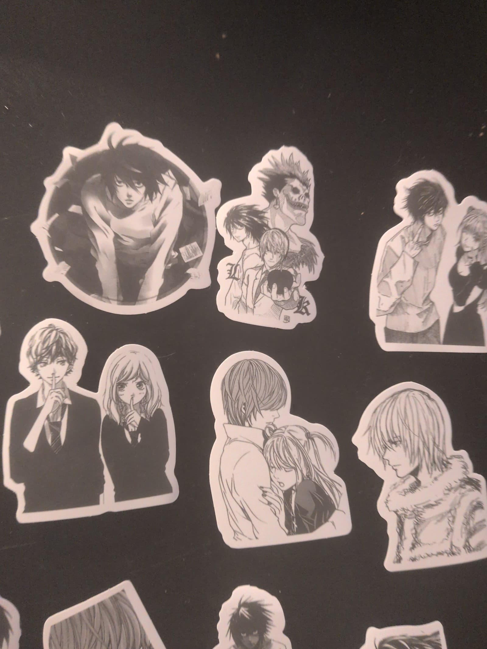 28 black and white anime stickers - Thumbnail 4