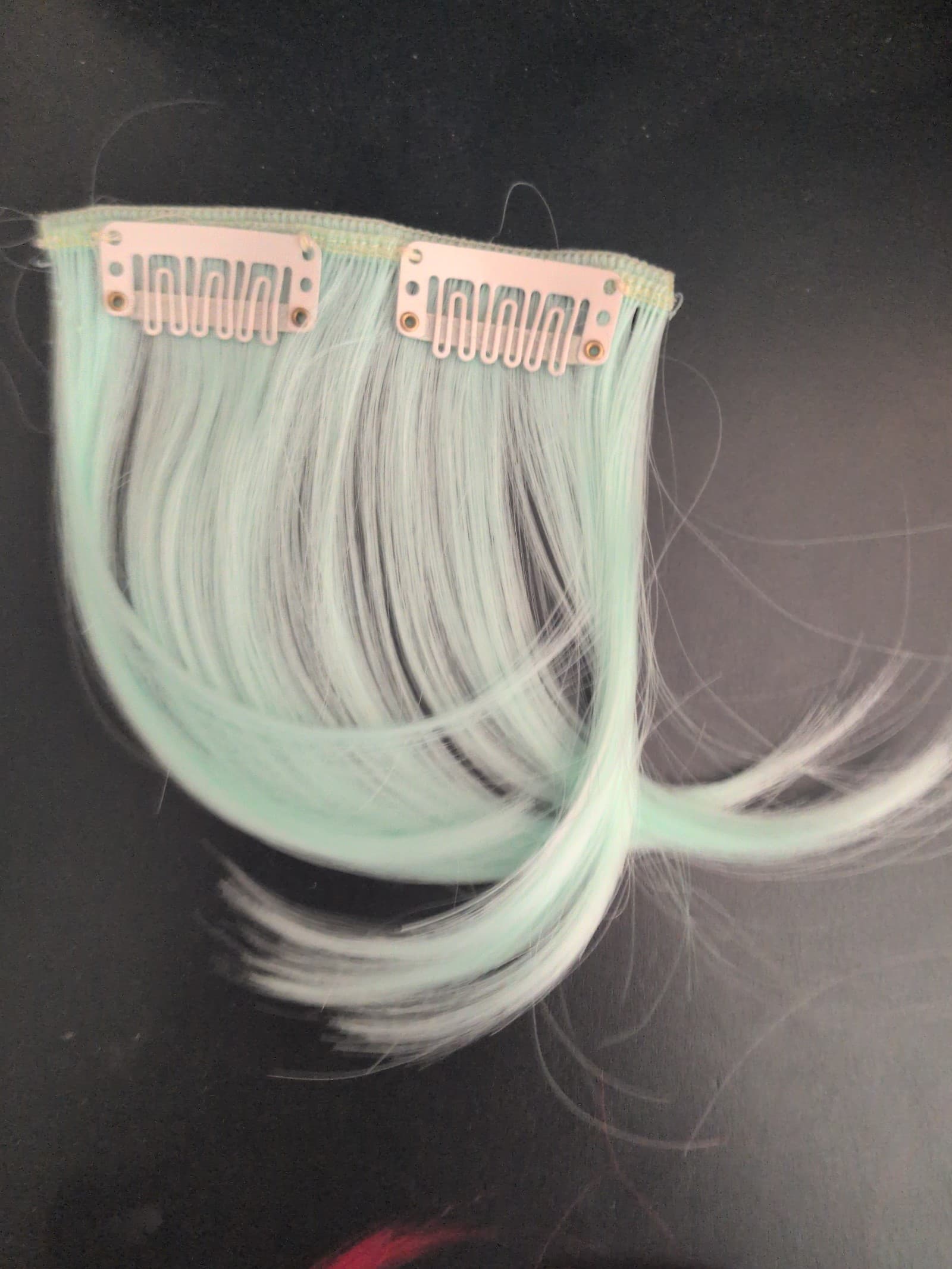 Hot topic Cotton candy blue bang clip in Hair extension - Thumbnail 4