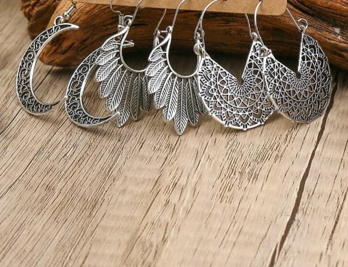 Boho style Silver Crescent and Leaf Earrings - Thumbnail 2
