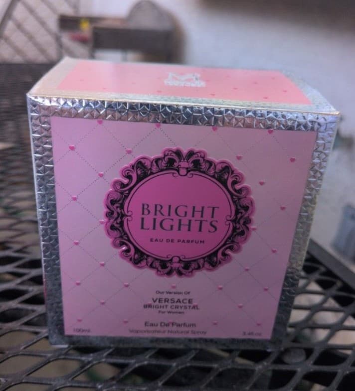 Bright lights inspired by Versace bright Crystal - Thumbnail 2