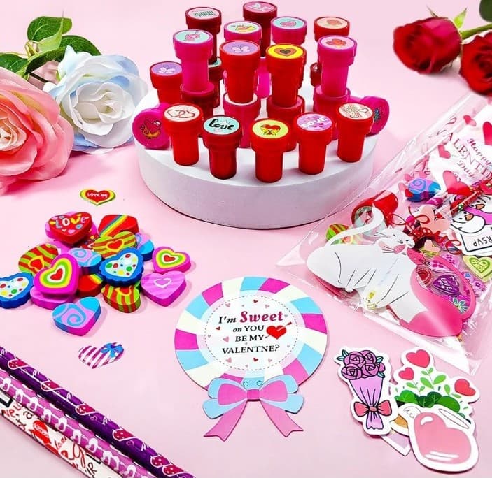 260 piece set of VALENTINE'S DAY BULK stickers,pencils,erasers,Cards,stampers. - Thumbnail 8