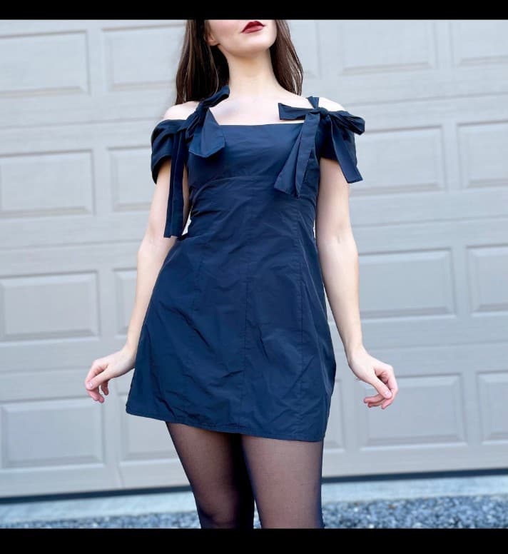 Kimchi Blue by Urban Outfitters Grunge Goth Girlie Off Shoulder Bow Detail Dress - Thumbnail 6