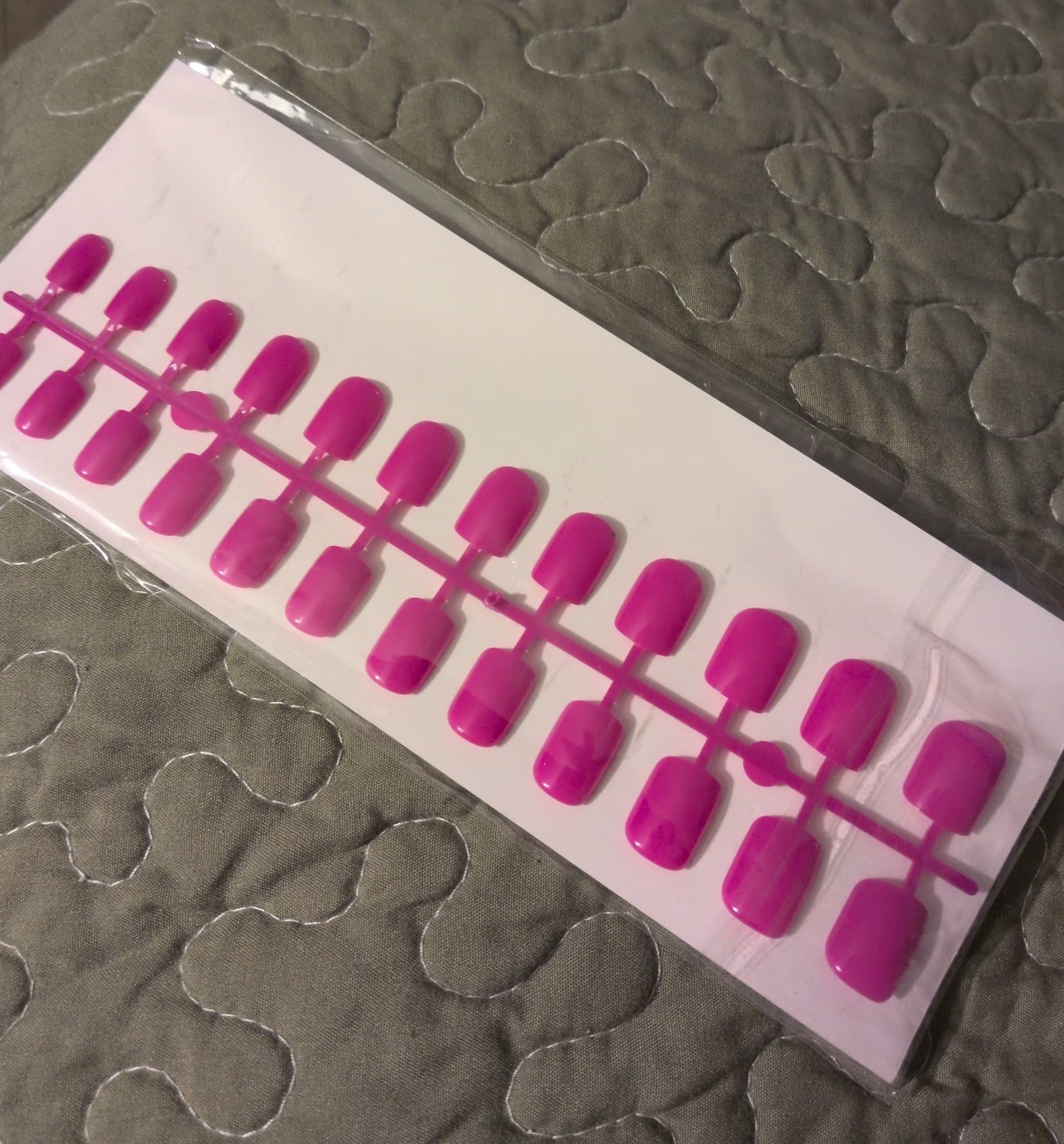 Vibrant Glossy Purple Press On Nails - Thumbnail 2