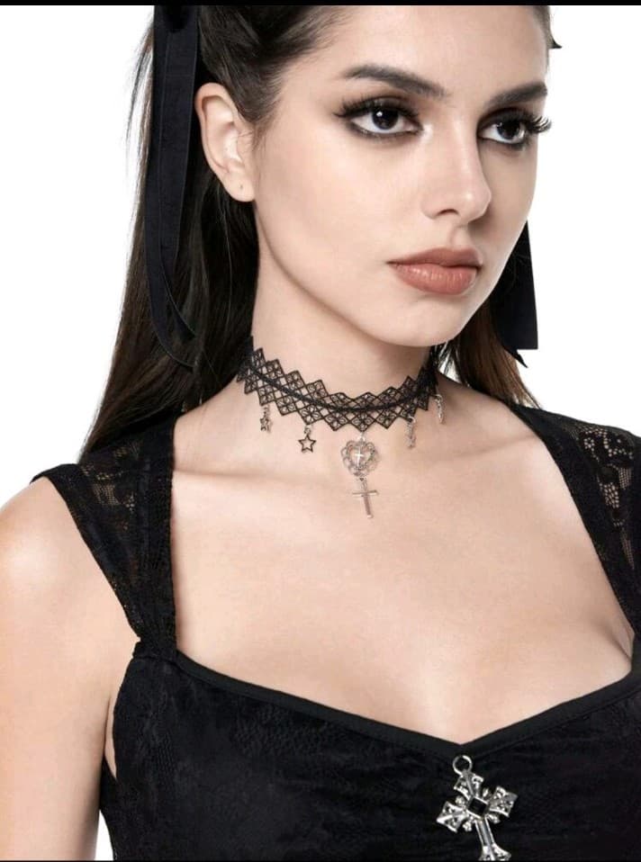 Hot topic Gothic Black Lace Choker Necklace with Cross Pendant - Thumbnail 2