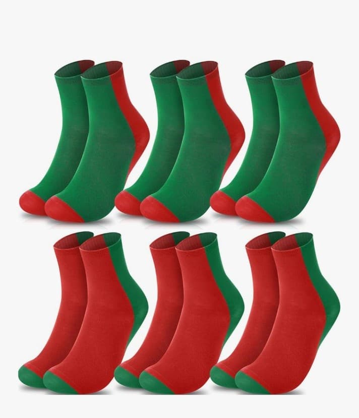 6 pair of green and red Christmas socks - Image 1