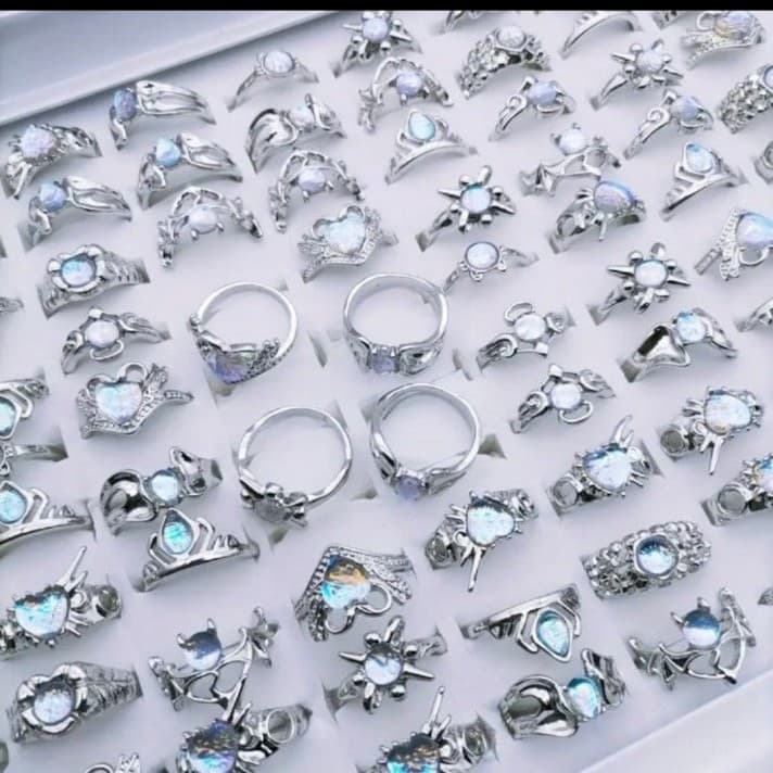 Silver Rings with Stone Settings and Intricate Designs 1 ring - Thumbnail 4