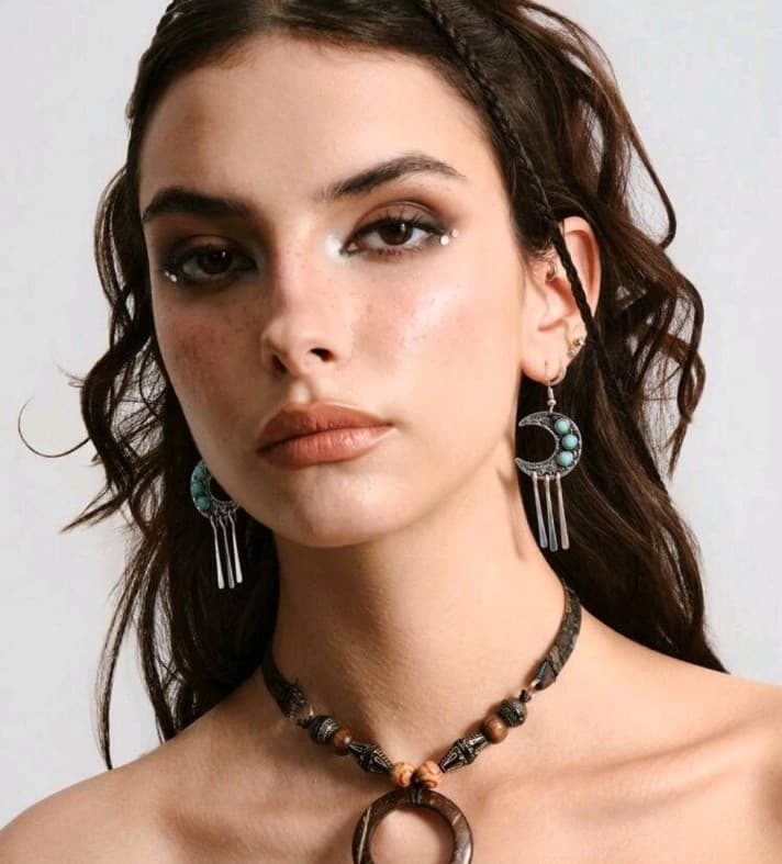 Hot topic Crescent Moon Earrings with Turquoise Accents - Thumbnail 4