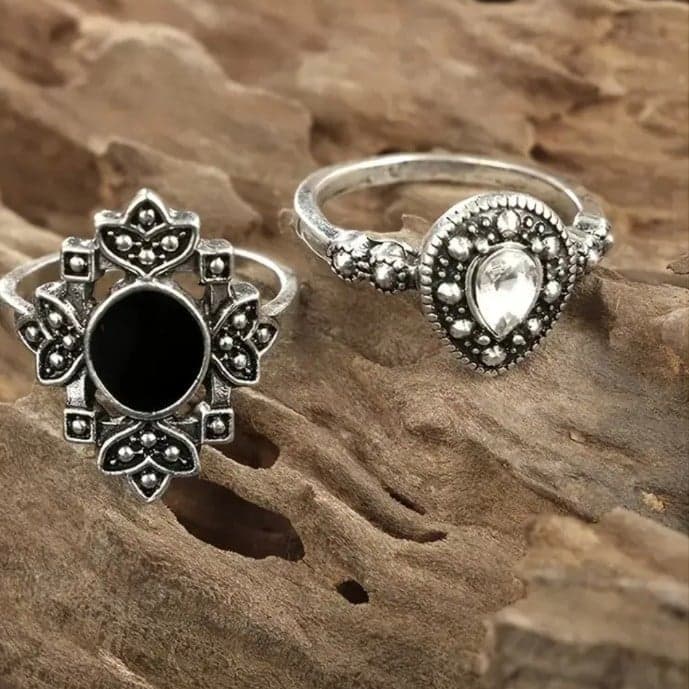 Hottopic silver Bohemian Rings with Intricate Patterns and Stone Embellishments - Thumbnail 4