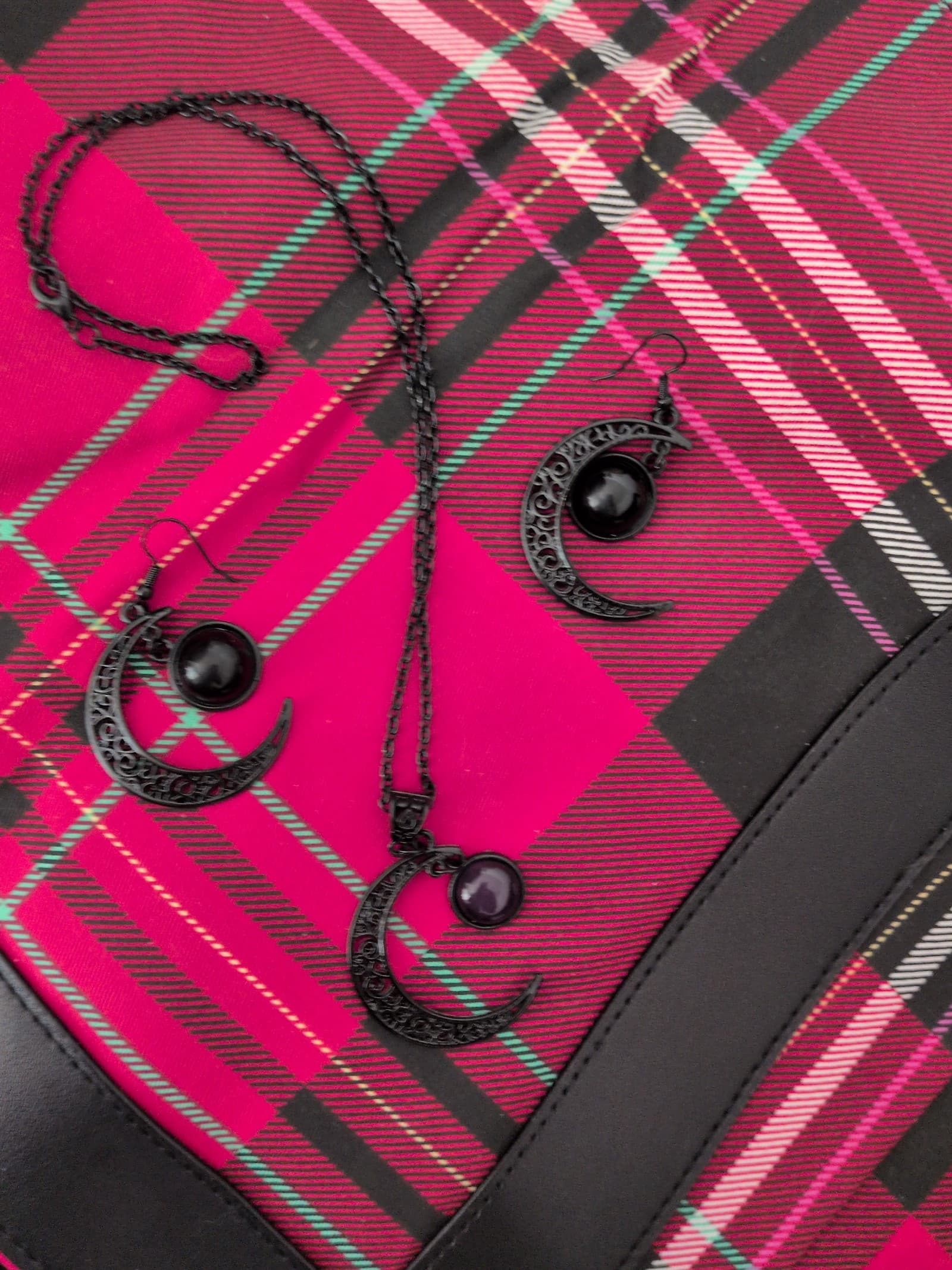 Black Crescent Moon Jewelry Set - Thumbnail 4