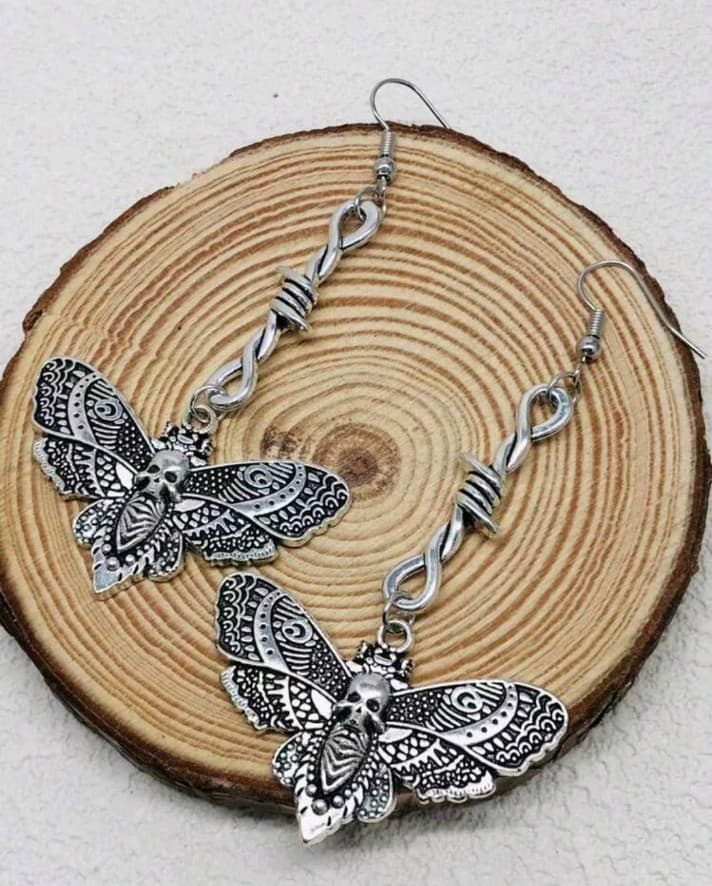 Hot topic Star-Shaped Intricate Silver butterfly Dangle Earrings - Thumbnail 3