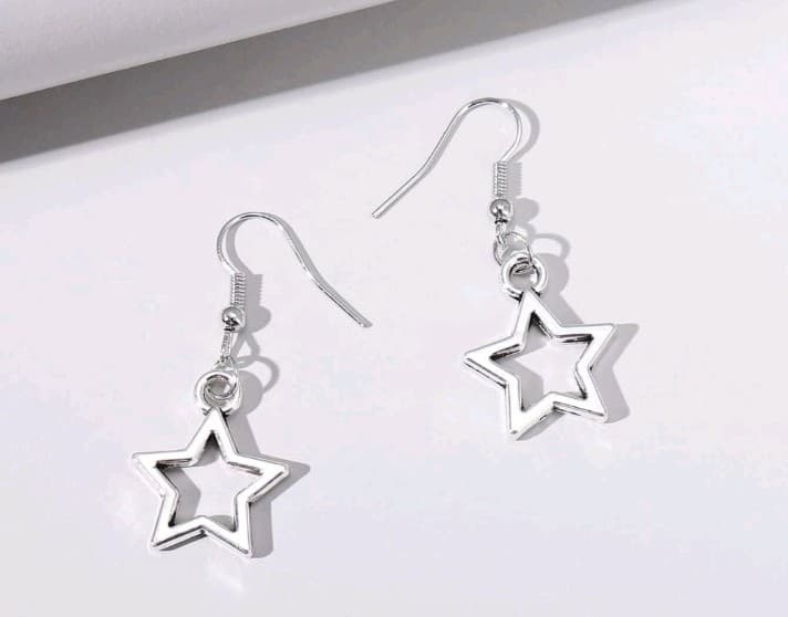Elegant Silver Star Dangle Earrings - Thumbnail 2