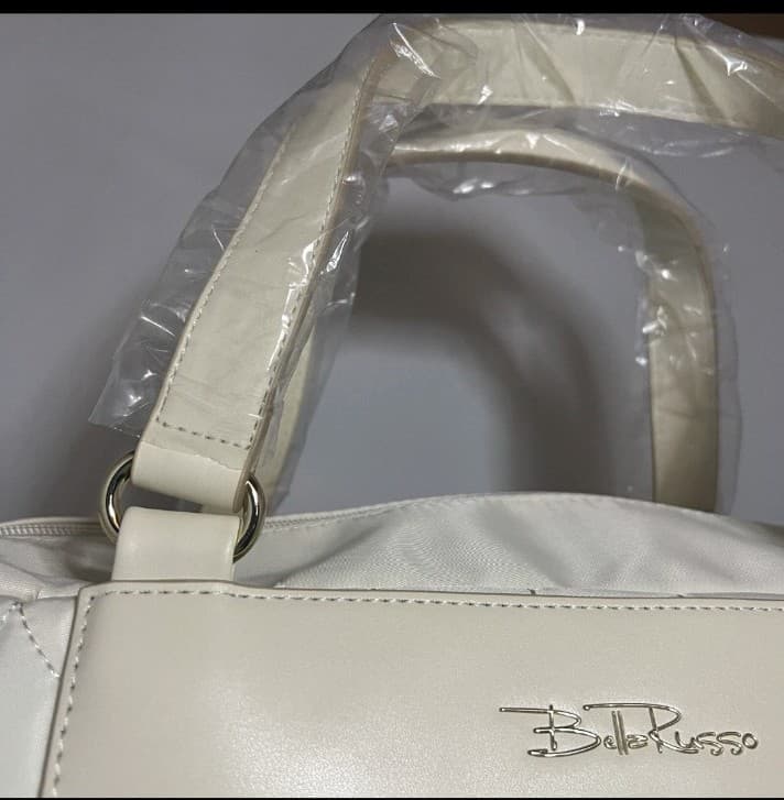 Bella Russo Quilted 17.7" Weekender Duffle Travel Bag Cream White w/Dustbag NWT - Thumbnail 7
