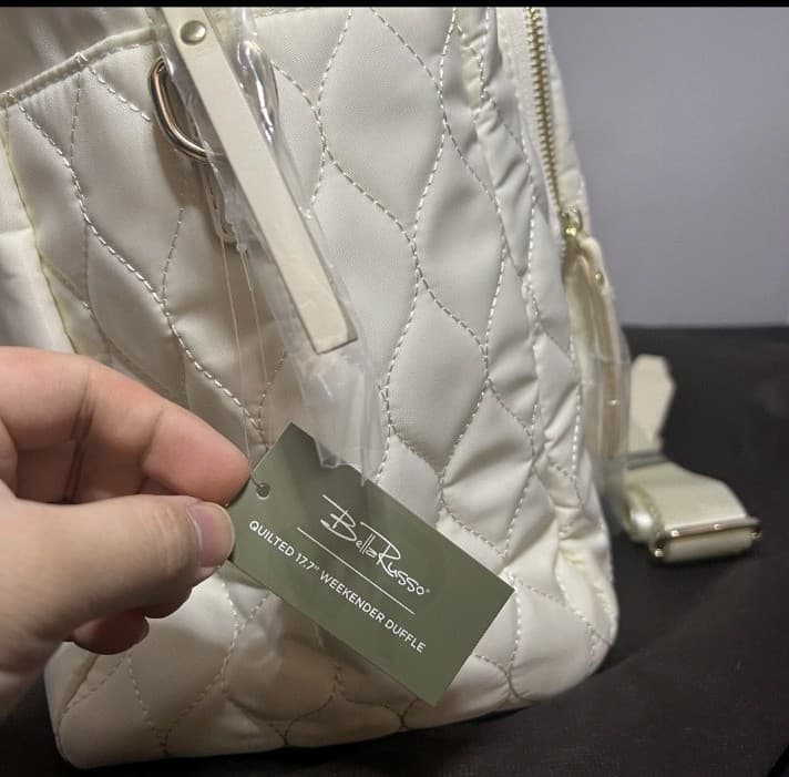Bella Russo Quilted 17.7" Weekender Duffle Travel Bag Cream White w/Dustbag NWT - Thumbnail 10