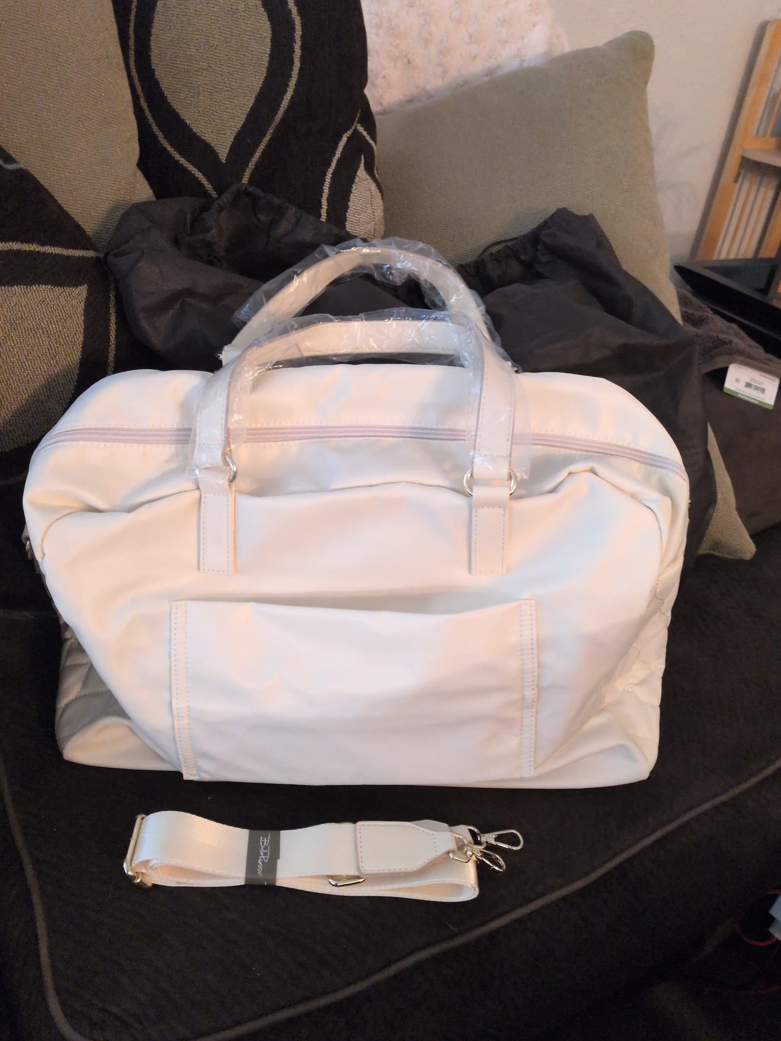 NWT Bella Russo 3-Pc Quilted Travel Set + Original Logo Dust Bags - Thumbnail 5