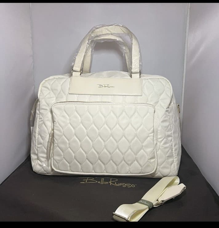 Bella Russo Quilted 17.7" Weekender Duffle Travel Bag Cream White w/Dustbag NWT - Thumbnail 4