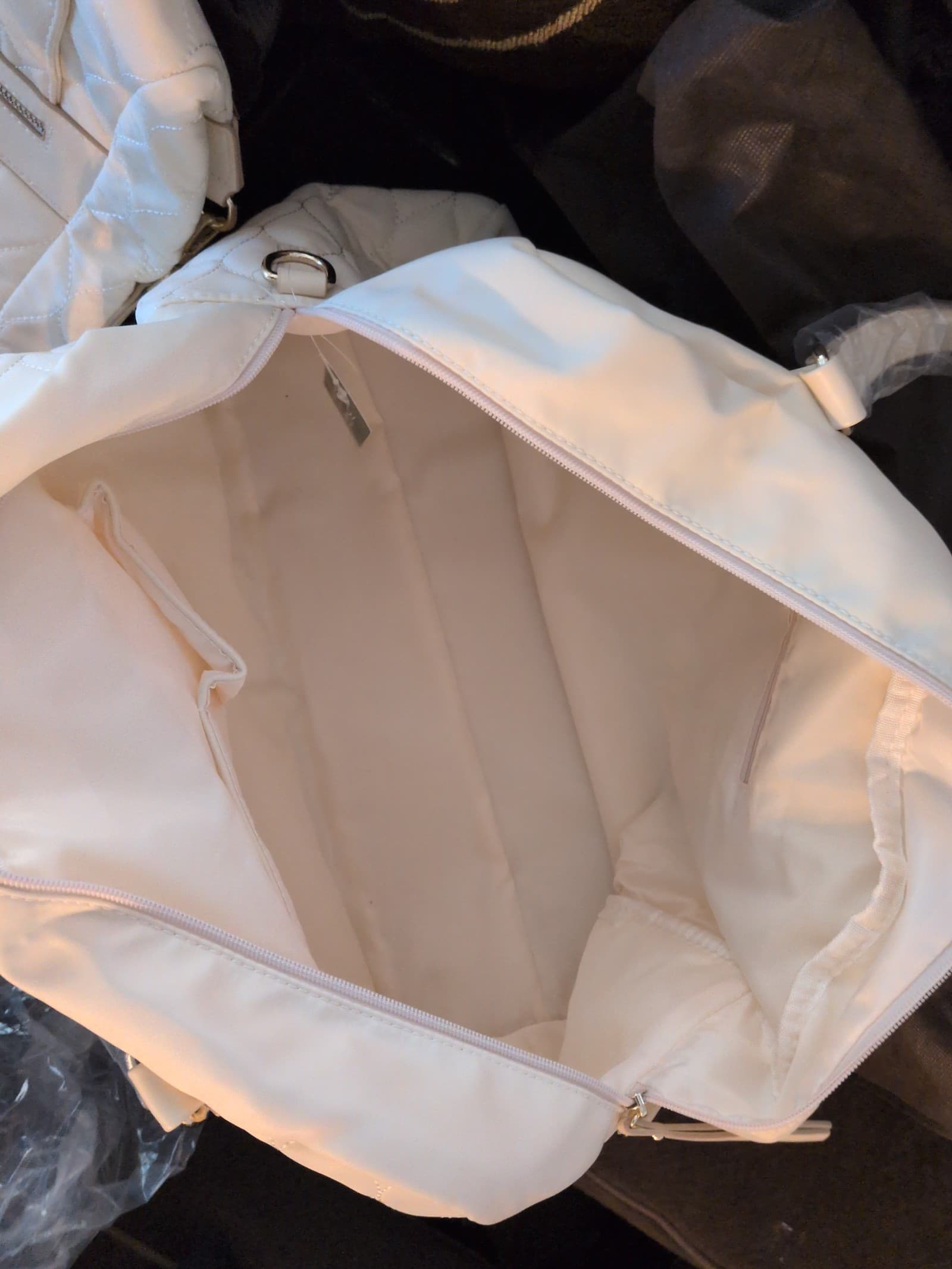 NWT Bella Russo 3-Pc Quilted Travel Set + Original Logo Dust Bags - Thumbnail 9