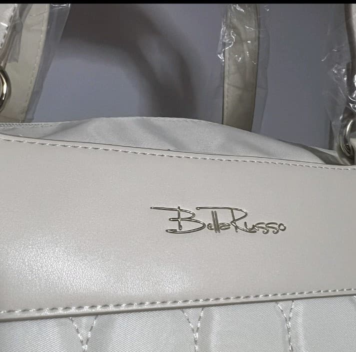 Bella Russo Quilted 17.7" Weekender Duffle Travel Bag Cream White w/Dustbag NWT - Thumbnail 6