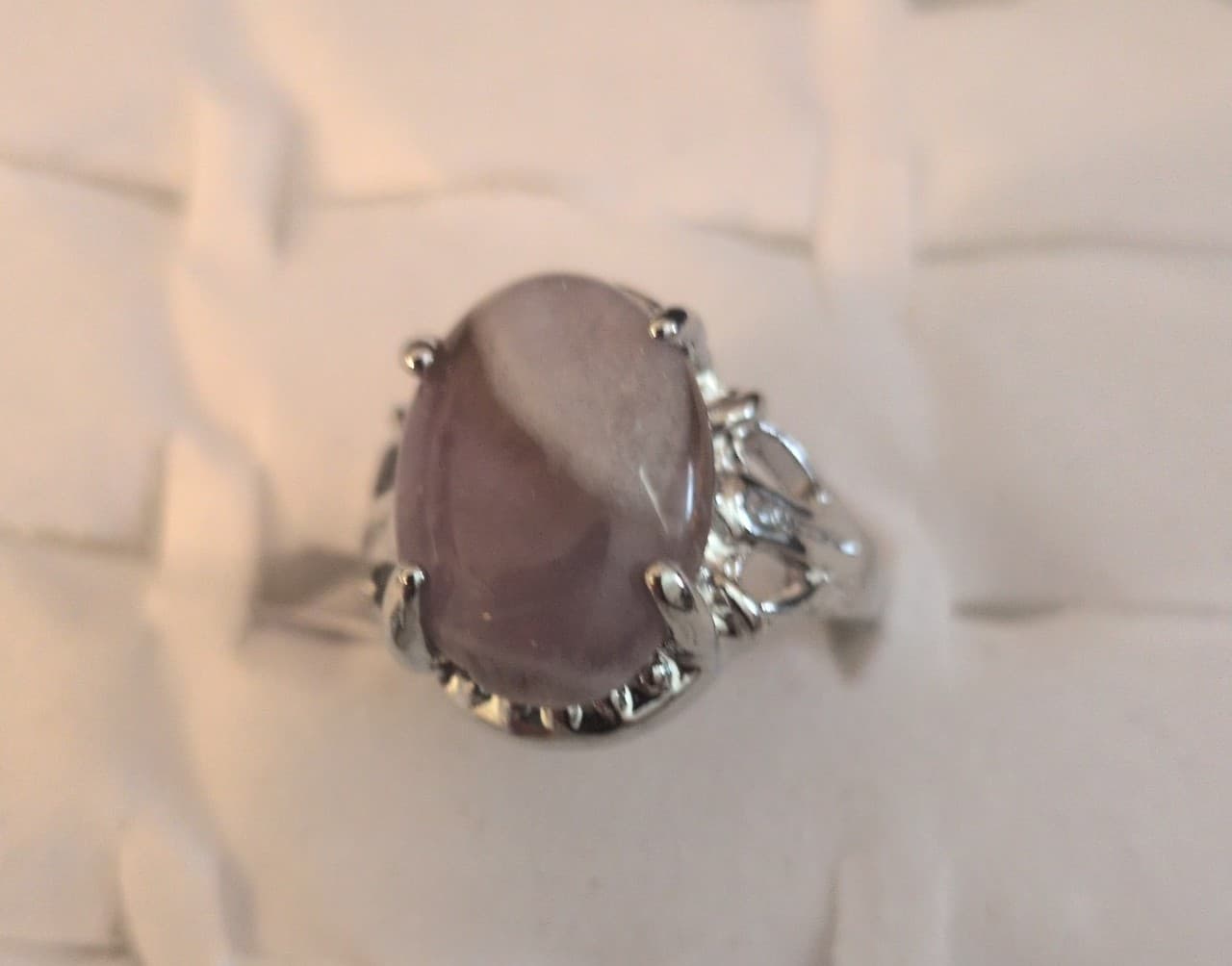 Elegant Silver and Purple Stone Ring - Thumbnail 3