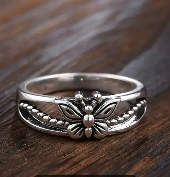 Butterfly ring brand new - Thumbnail 4