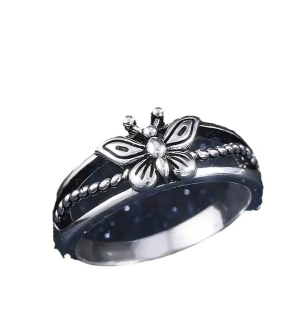 Butterfly ring brand new - Thumbnail 6