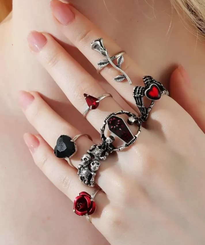 Silver and Red Gothic Ring Set - Thumbnail 2