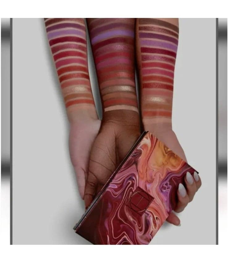 HIPDOT Zion Eyeshadow Palette - Thumbnail 2