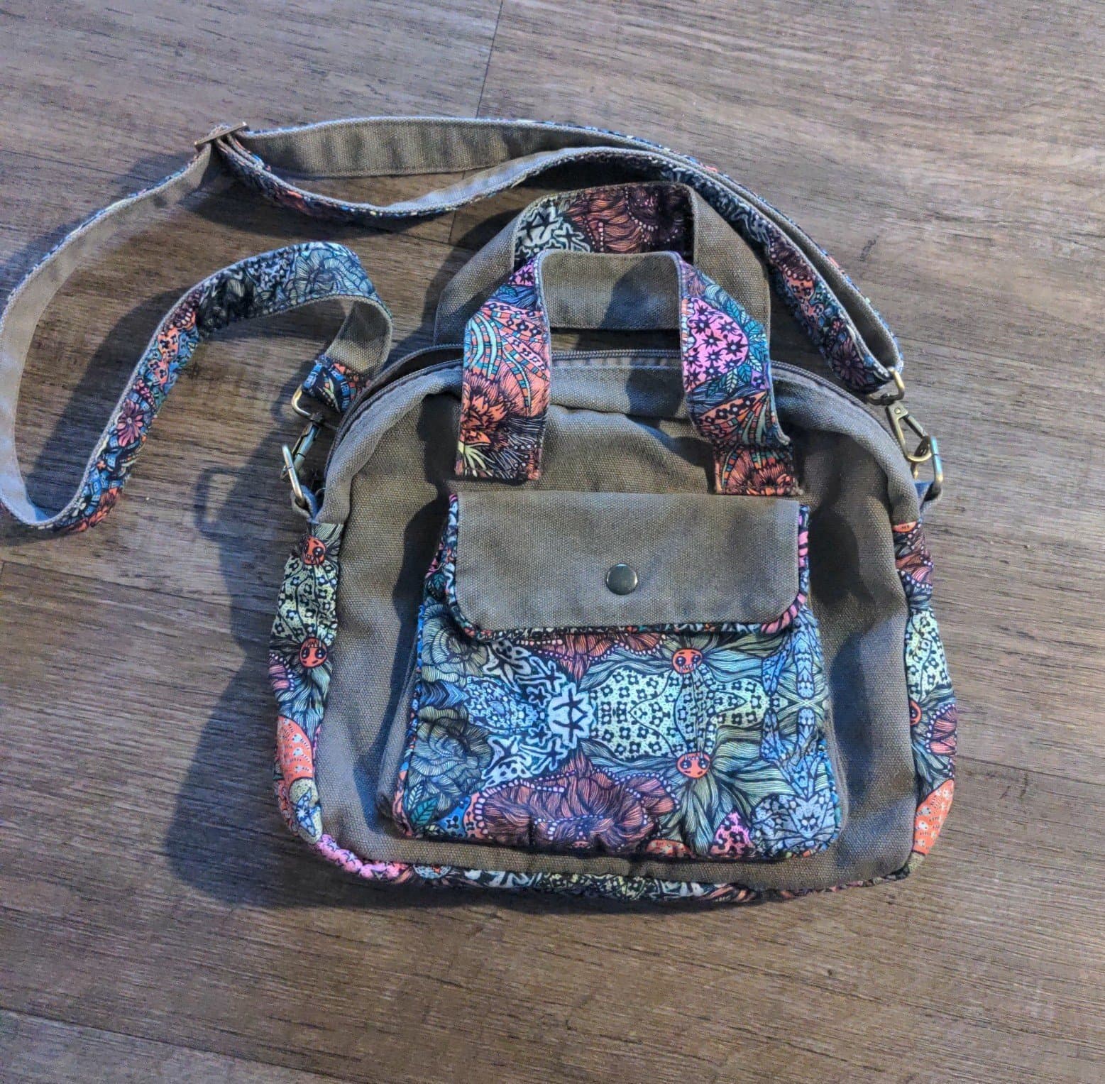 Crossbody canvas bag / purse - Image 1
