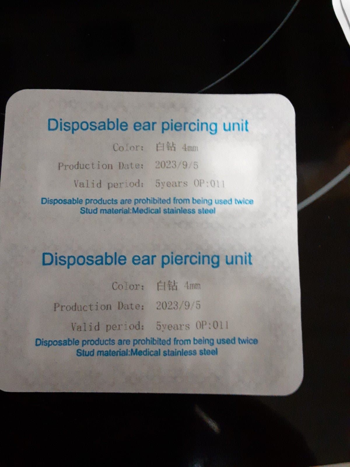 2 disposable ear piercing units diamond studs - Thumbnail 3