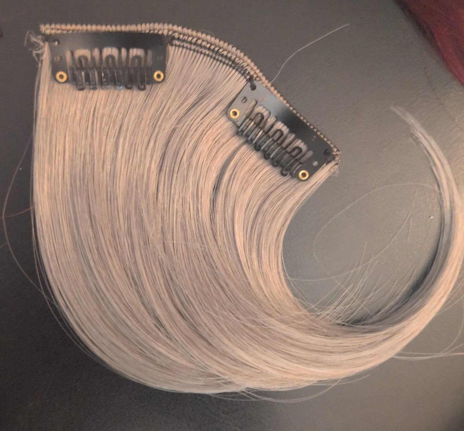 Hot topic space grey clip in bang Hair extension - Thumbnail 3