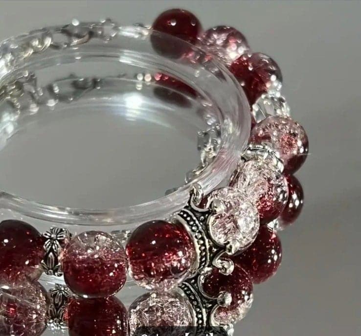 Elegant Deep Red Crown Charm Bracelet - Versatile & Stylish Women's Fashion - Thumbnail 2