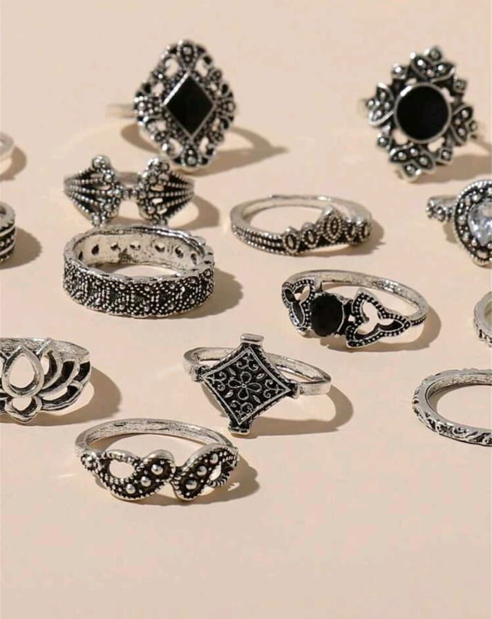 Intricate Silver Women's Ring Collection - Thumbnail 3