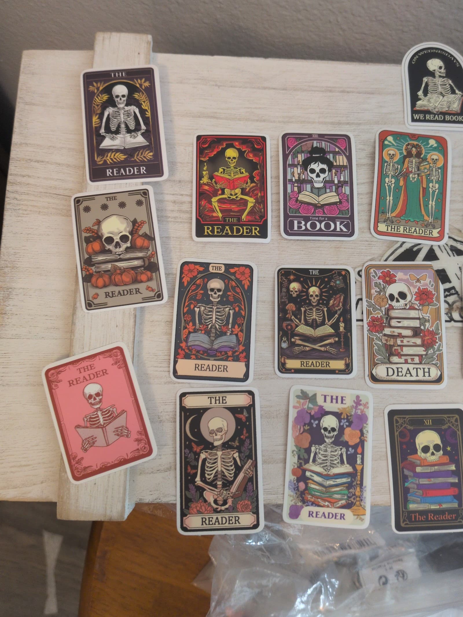 Vibrant Skeleton Tarot The Reader Cards 25 Pack Of Stickers - Thumbnail 4