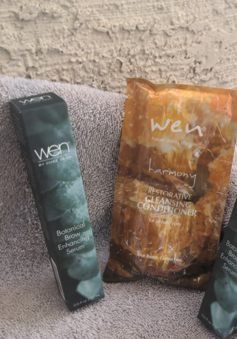 1 Wen botanical brow enhancing serum and 1 wen restorative cleansingconditioner - Image 1