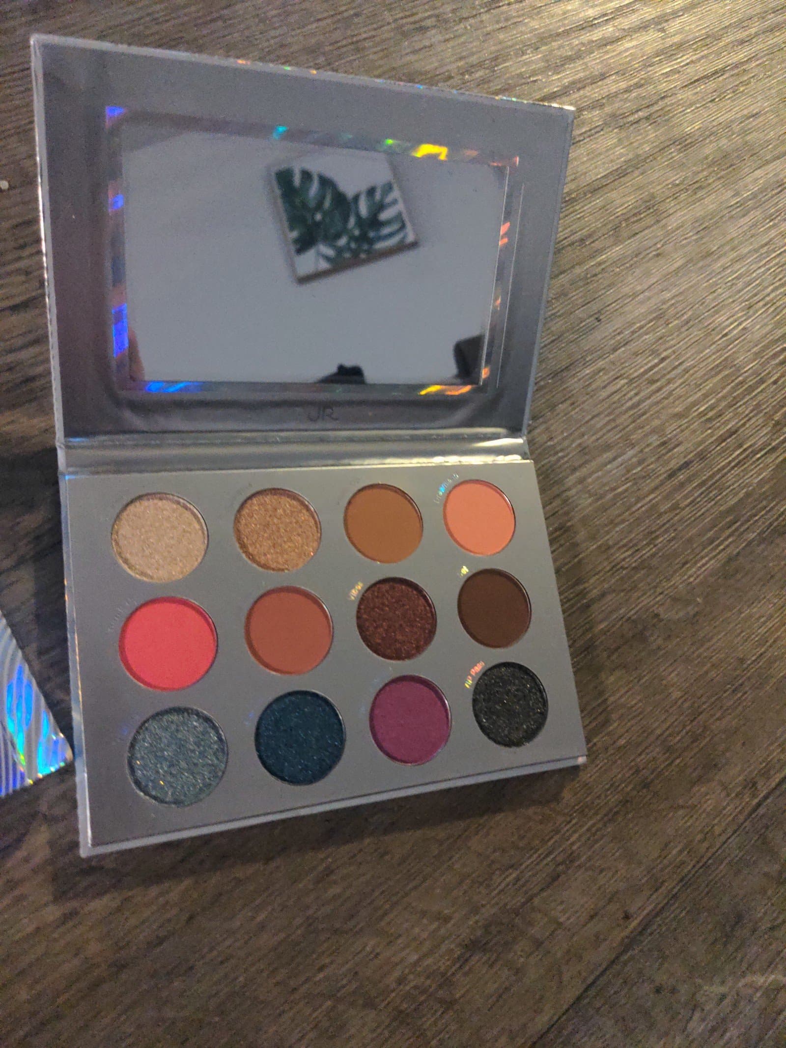 Festival eye shadow palette by pur - Thumbnail 3