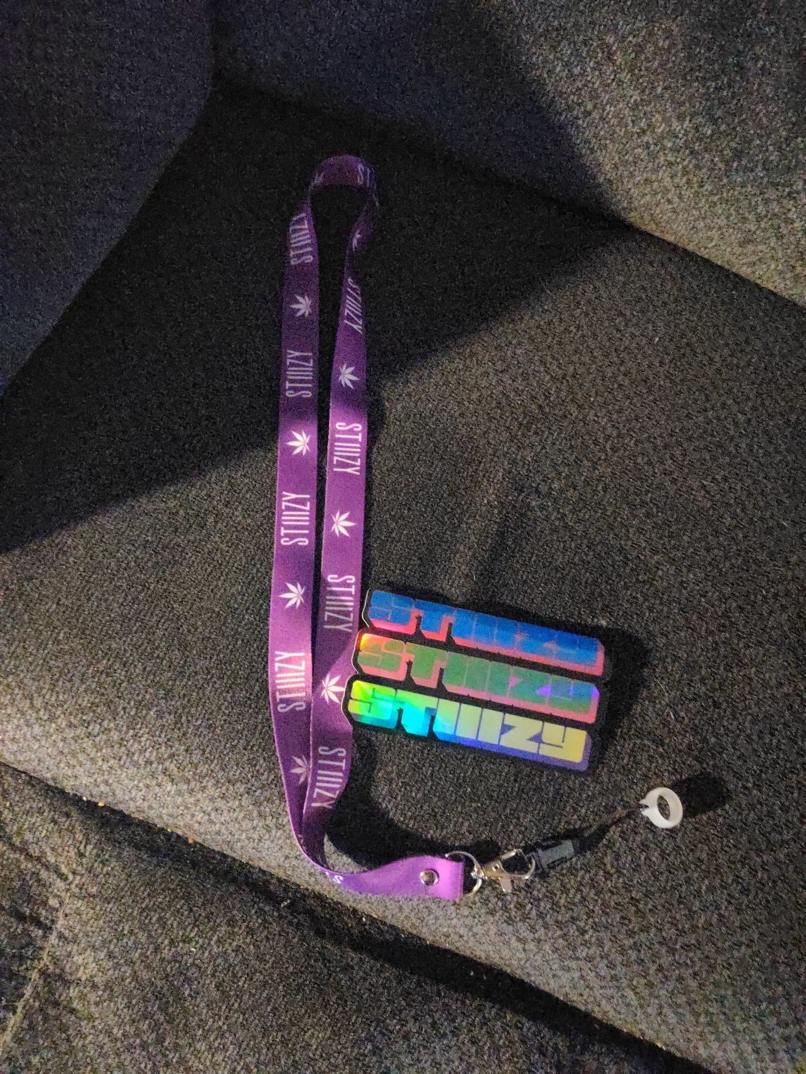 Stiiizy lanyard vape holder and sticker - Thumbnail 4