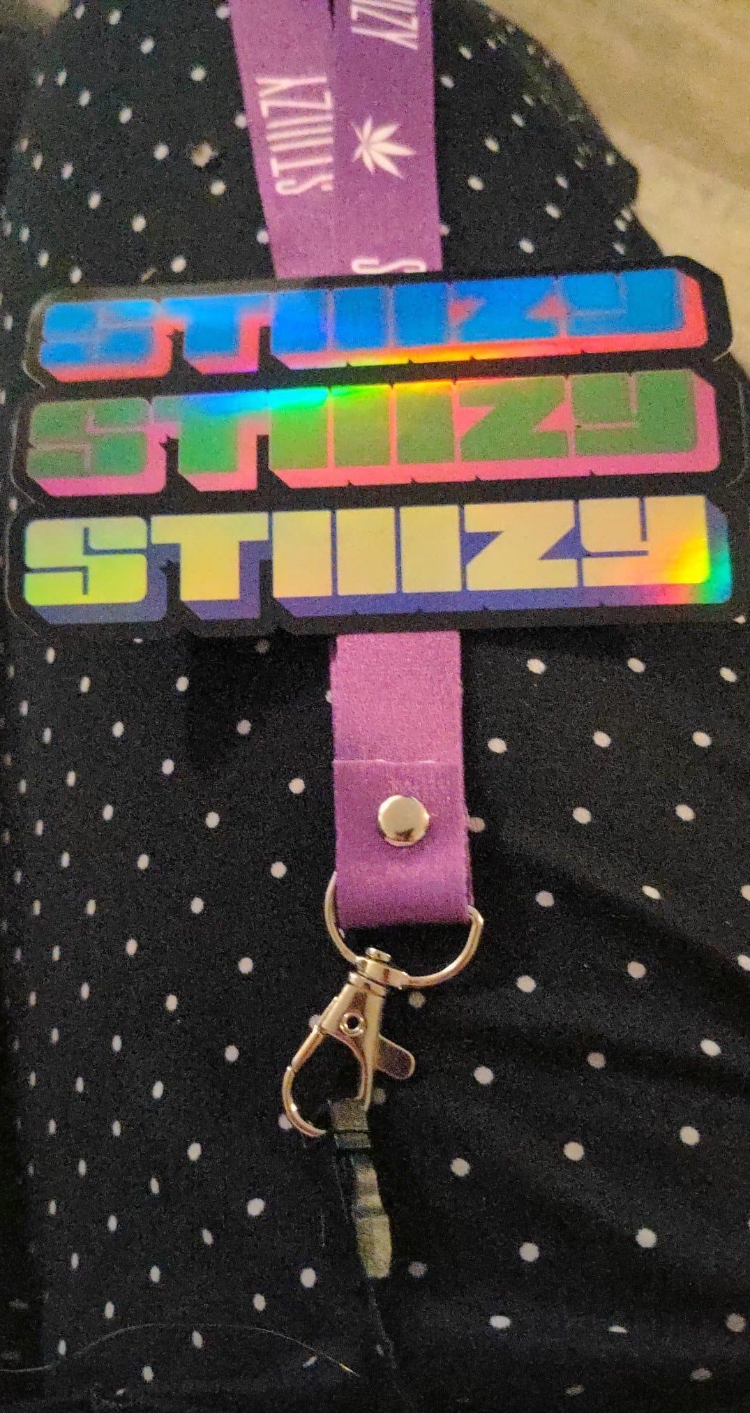 Stiiizy lanyard vape holder and sticker - Image 1