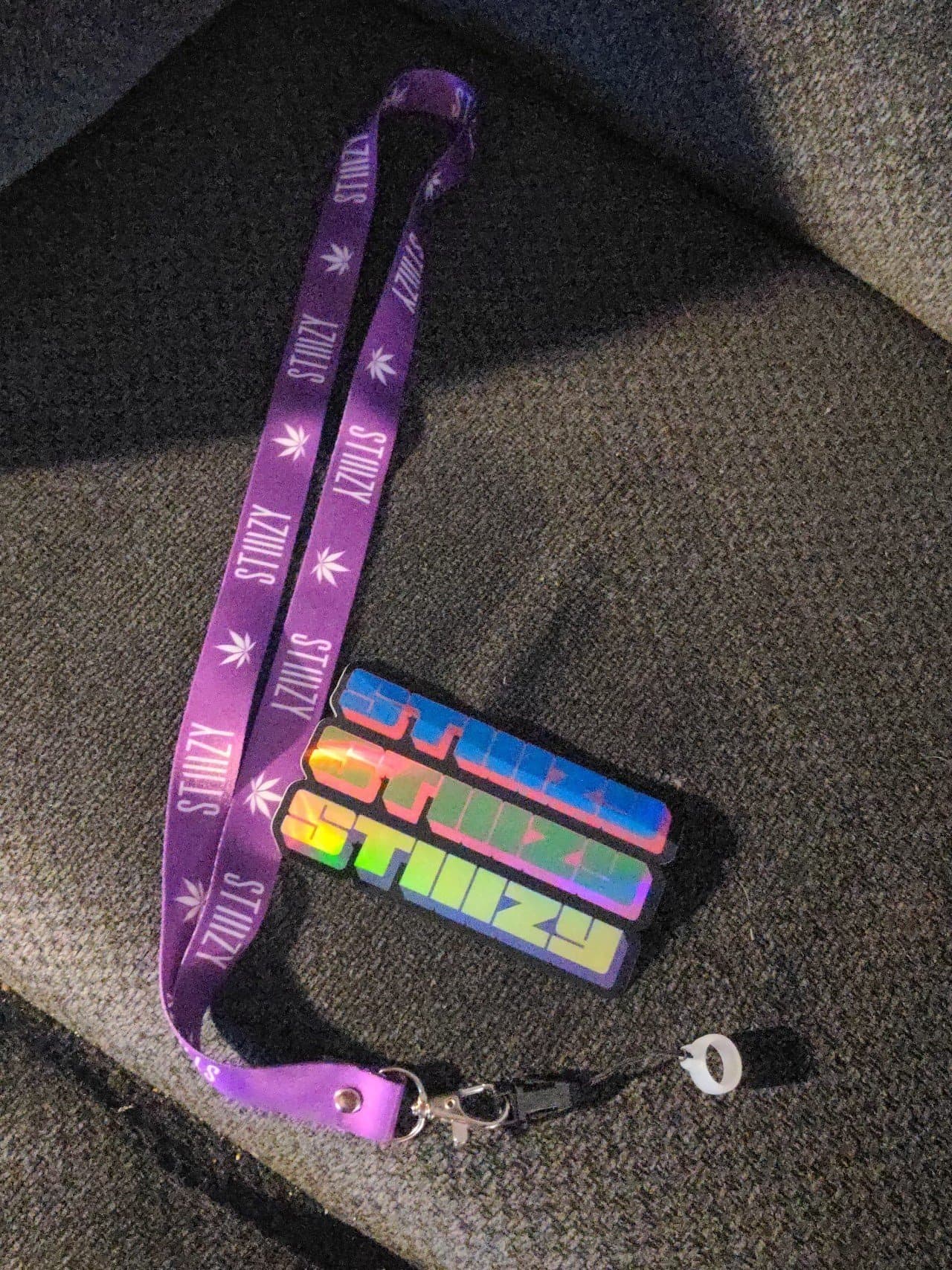 Stiiizy lanyard vape holder and sticker - Thumbnail 3