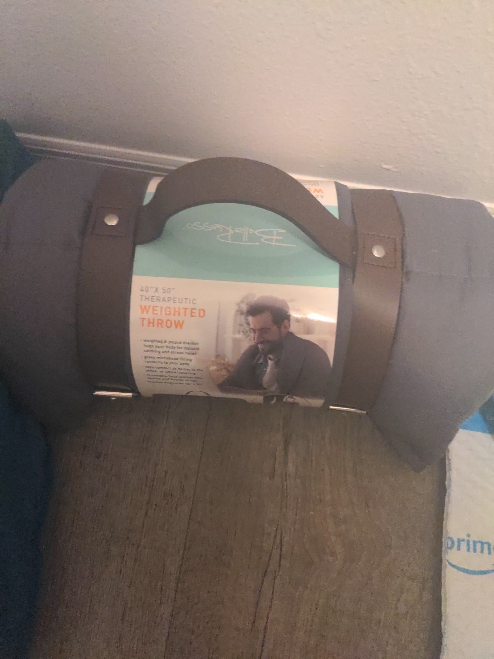 Weighted throw blanket - Image 1