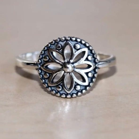 Intricate Silver Floral Medallion Ring size 9 - Image 1