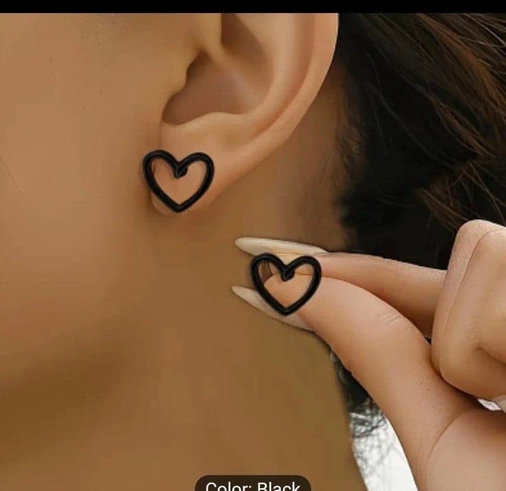 Glossy Hollow Heart Design Stud Earrings Alloy 18K Gold Plated Jewelry Elegant S - Image 1