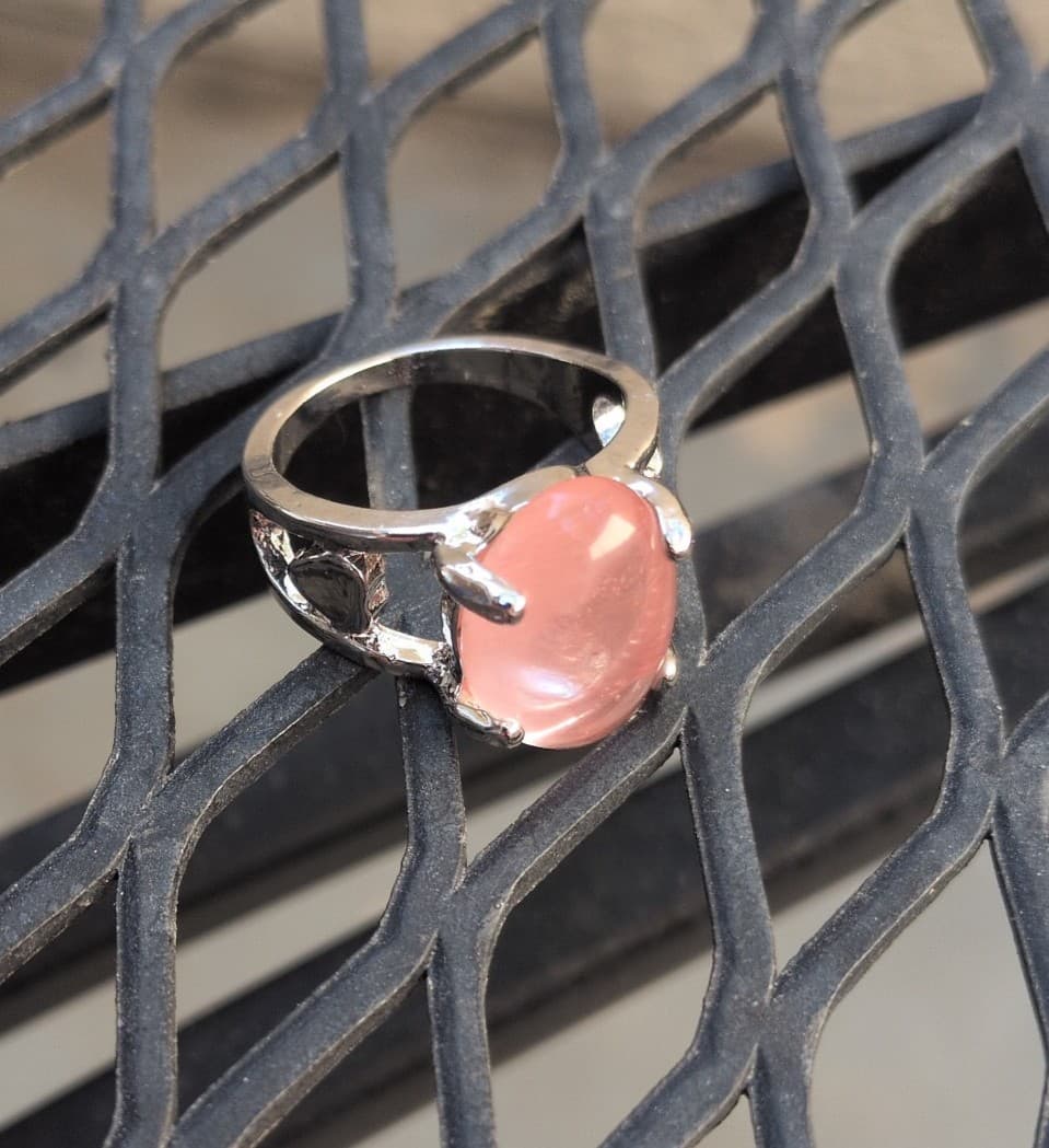 Elegant Pink Oval Rose Quartz Silver Ring size 7 - Thumbnail 7