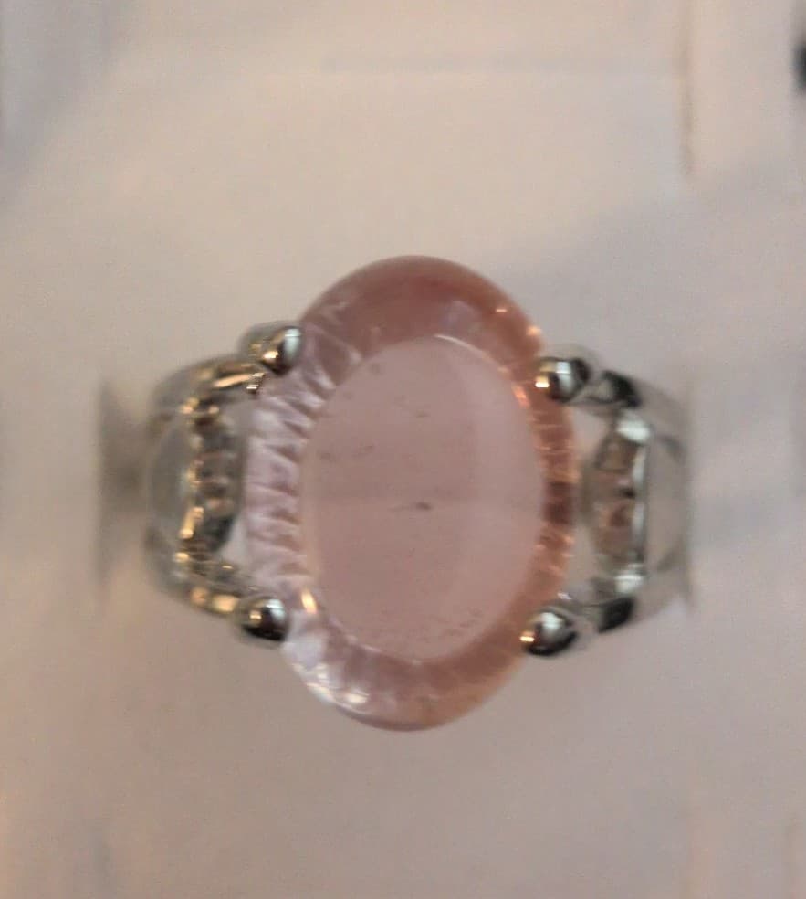 Elegant Pink Oval Rose Quartz Silver Ring size 7 - Image 1