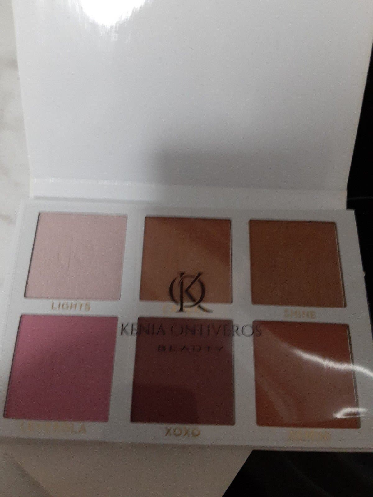 Kenya Ontiveros Blush and shine kit - Thumbnail 4