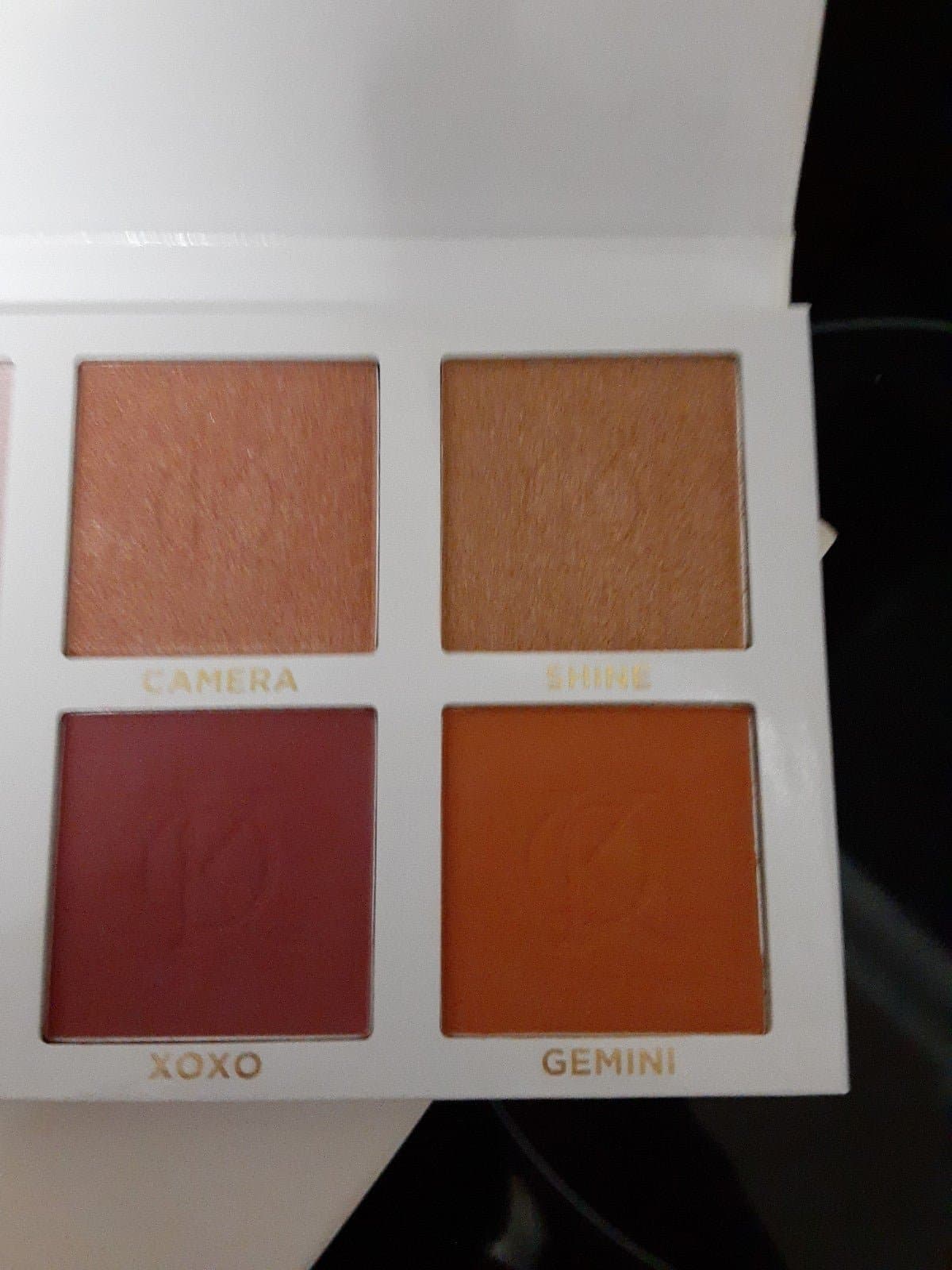 Kenya Ontiveros Blush and shine kit - Thumbnail 7