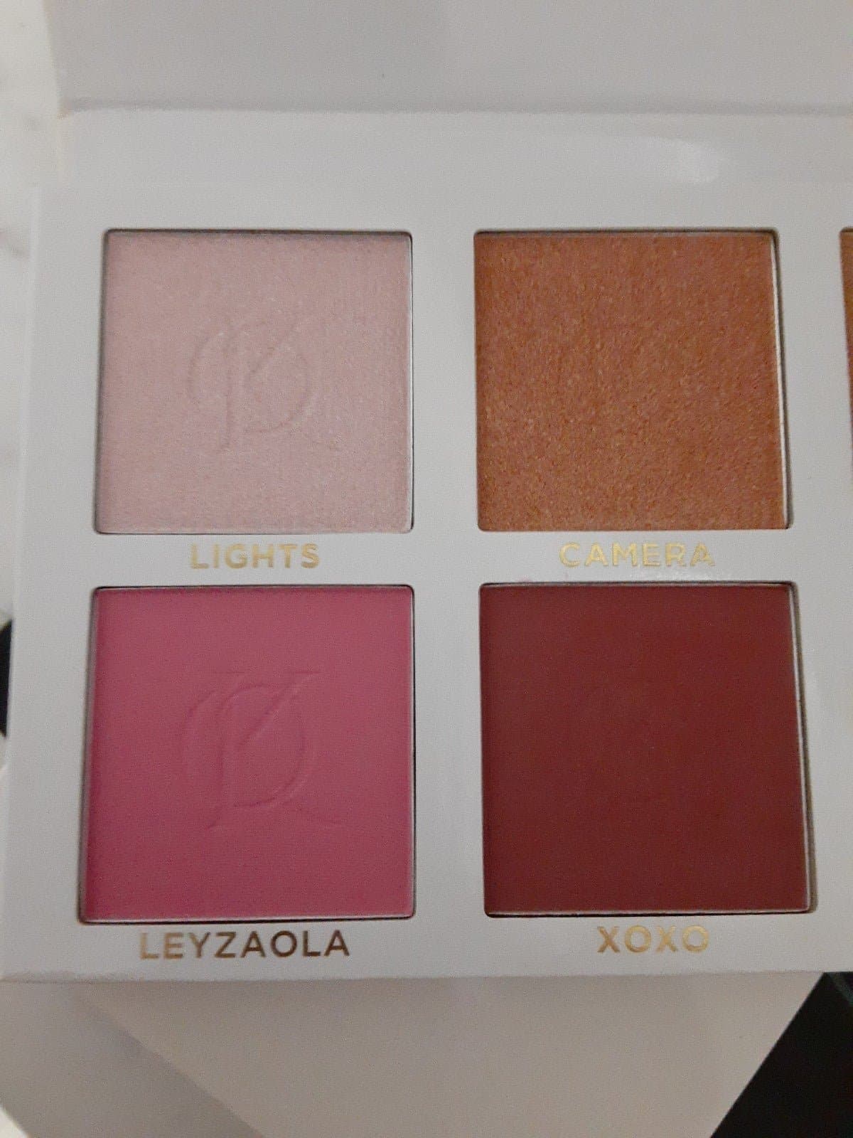 Kenya Ontiveros Blush and shine kit - Thumbnail 8