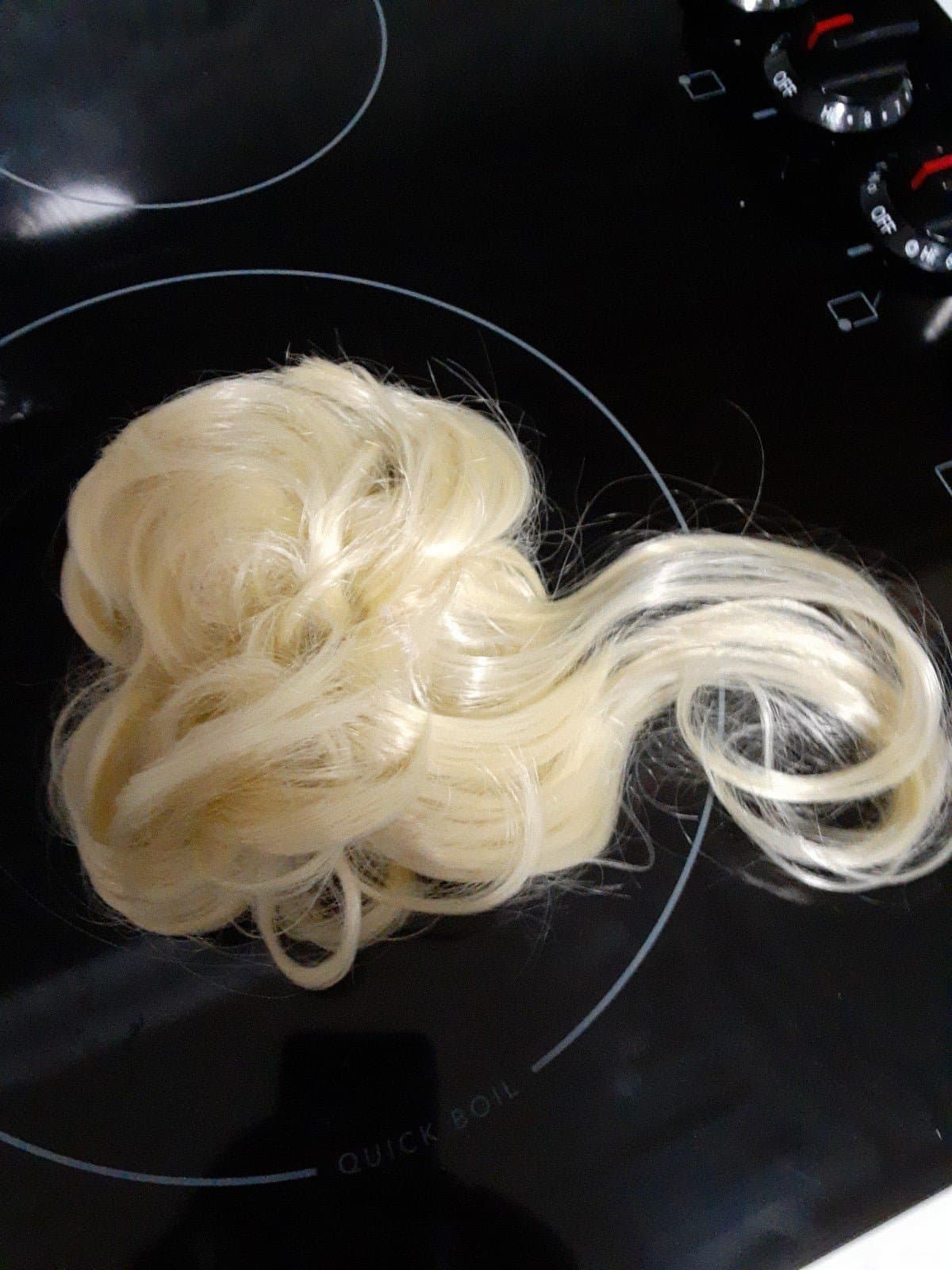 Blonde hair peice messy hair bun - Thumbnail 2