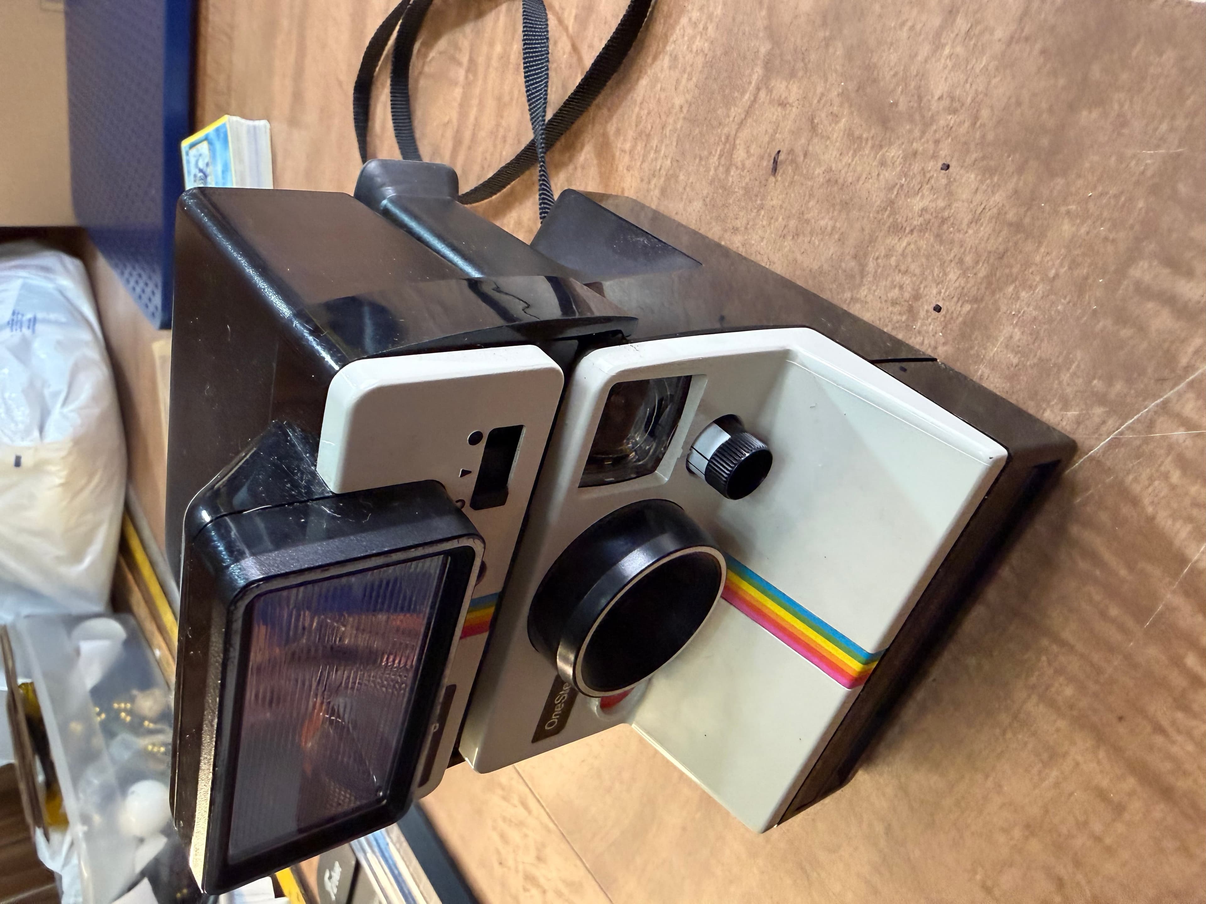 Polaroid Land Camera Model 1000 Vintage Instant Film Camera - Image 1