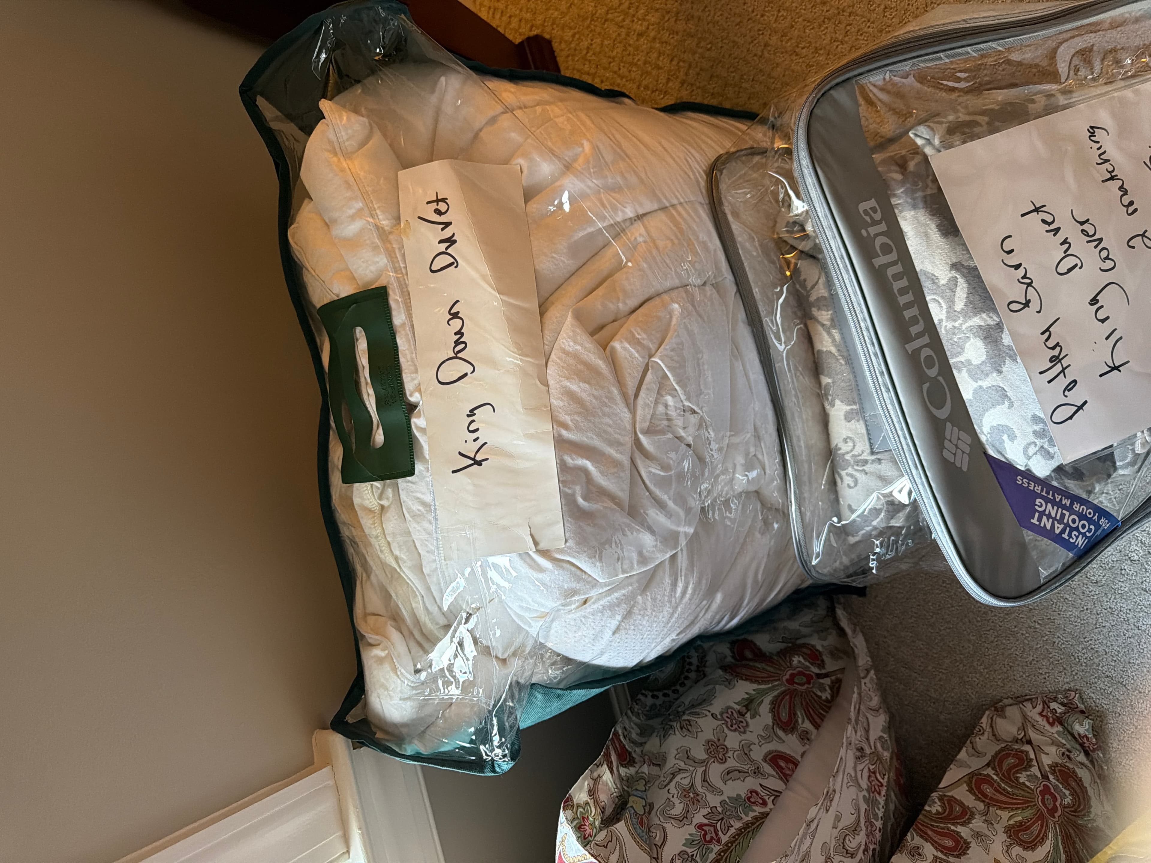 King Down Duvet - Luxury Bedding - Soft and Warm - Image 1