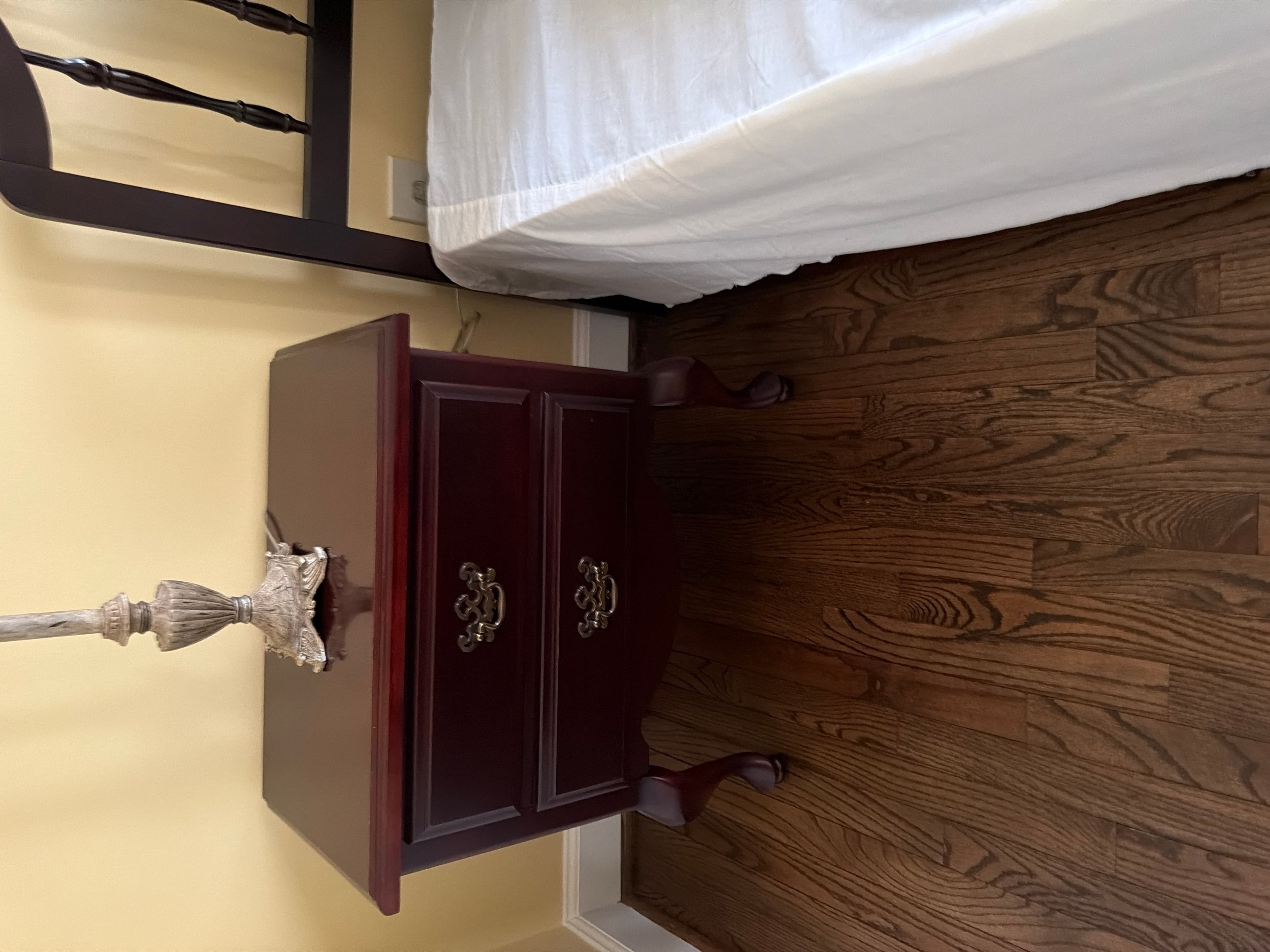 Vintage Mahogany Nightstands with Two Drawers - Thumbnail 2